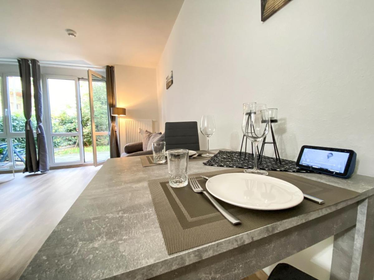 Wohlfuehl-Apartment Mit Kostenfreier Tiefgarage, Wifi & Terrasse Leipzig Exteriör bild