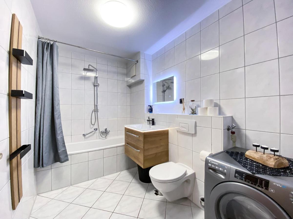 Wohlfuehl-Apartment Mit Kostenfreier Tiefgarage, Wifi & Terrasse Leipzig Exteriör bild