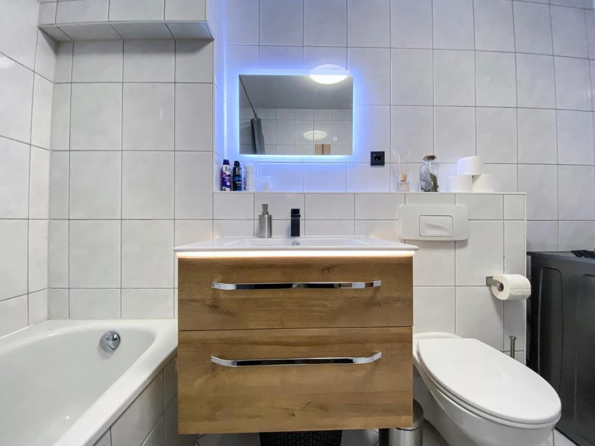 Wohlfuehl-Apartment Mit Kostenfreier Tiefgarage, Wifi & Terrasse Leipzig Exteriör bild