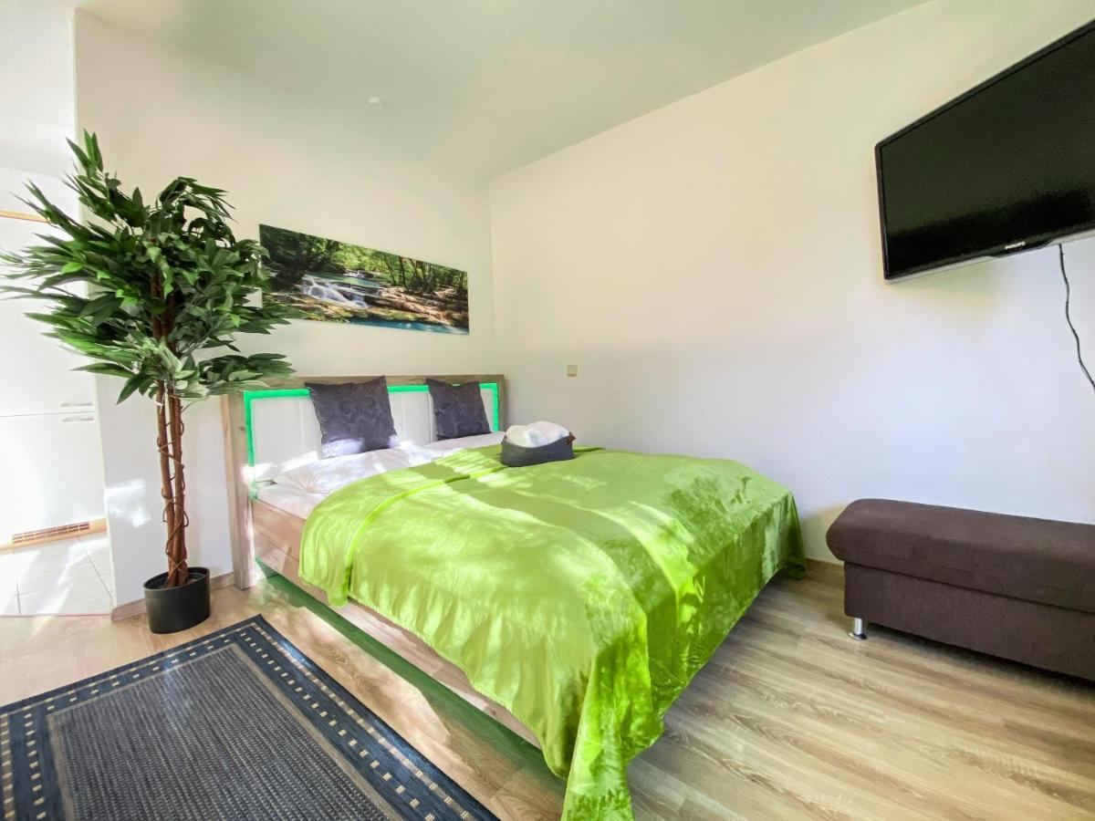 Wohlfuehl-Apartment Mit Kostenfreier Tiefgarage, Wifi & Terrasse Leipzig Exteriör bild